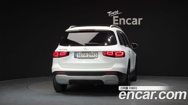 Mercedes-Benz GLB-Class 2021 — ფოტო 10/32