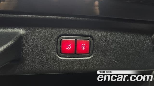 Mercedes-Benz S-Class 2022 — Photo 26/37