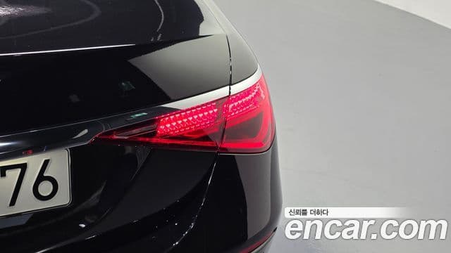 Mercedes-Benz S-Class 2021 — Photo 15/34