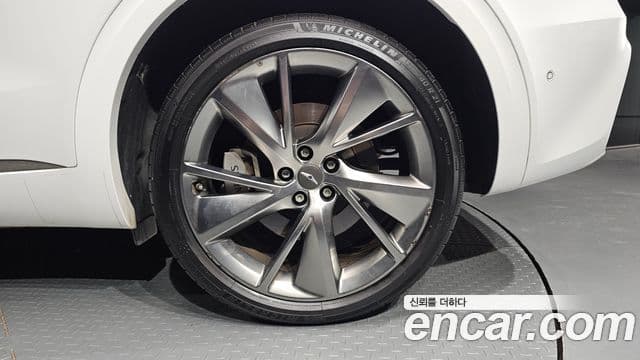 Genesis GV70 2022 — Şəkil 17/35