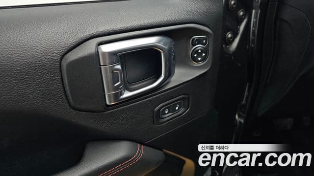 Jeep Gladiator 2021 — ფოტო 9/34