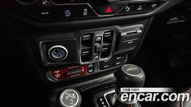 Jeep Gladiator 2021 — ფოტო 4/34