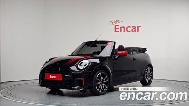 Mini Cooper S Convertible 2025 — Фото 1/20