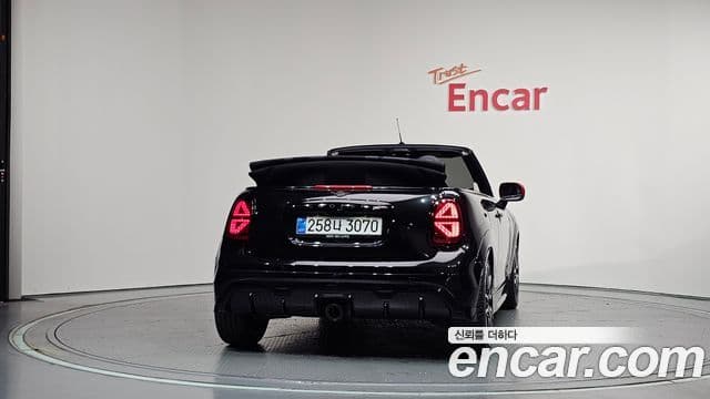 Mini Cooper S Convertible 2025 — Фото 4/20