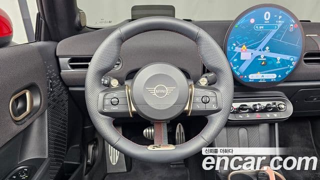 Mini Cooper S Convertible 2025 — Фото 13/20