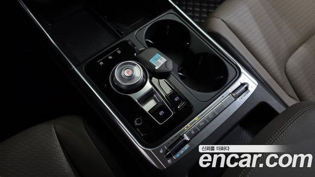 Kia Carnival 2025 — Photo 15/20