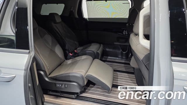 Kia Carnival 2025 — Photo 18/20