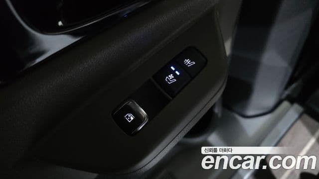 Kia Carnival 2025 — Photo 1/20