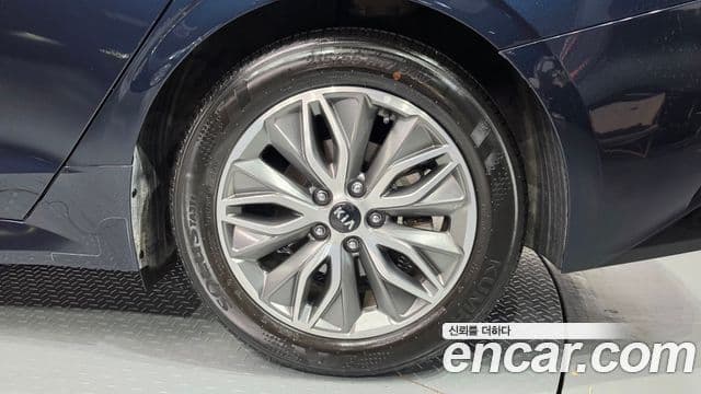 Kia K5 2021 — Photo 13/31
