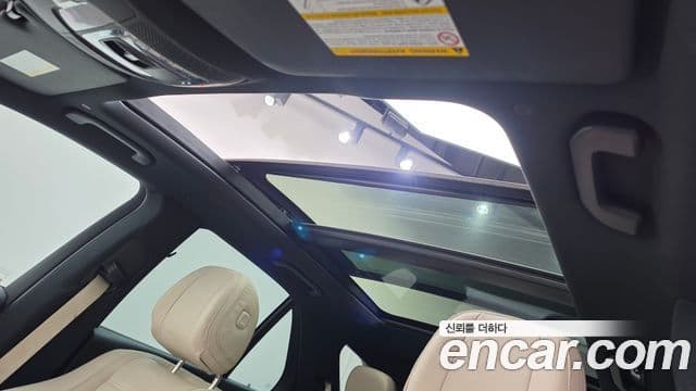 Mercedes-Benz GLE-Class 2023 — Photo 11/20