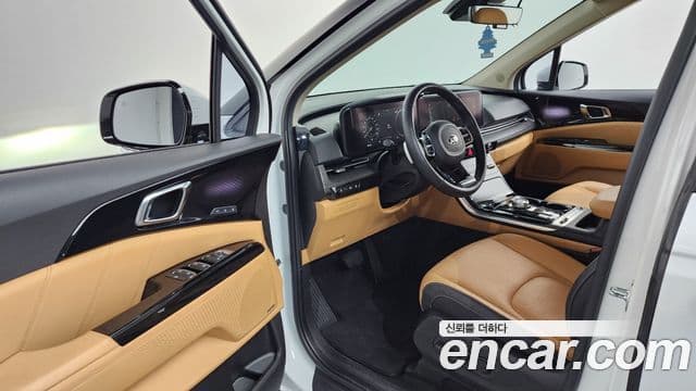 Kia Carnival 2021 — Фото 10/20