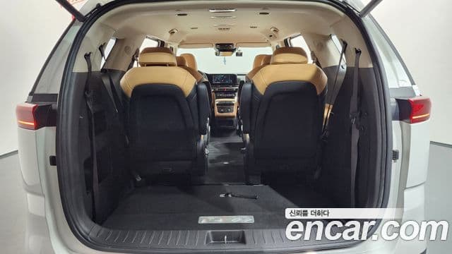 Kia Carnival 2021 — Şəkil 12/36