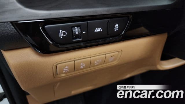 Kia Carnival 2021 — Şəkil 11/36