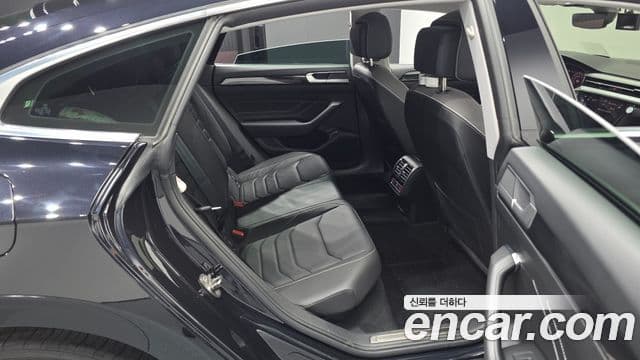 Volkswagen Arteon 2022 — ფოტო 17/31