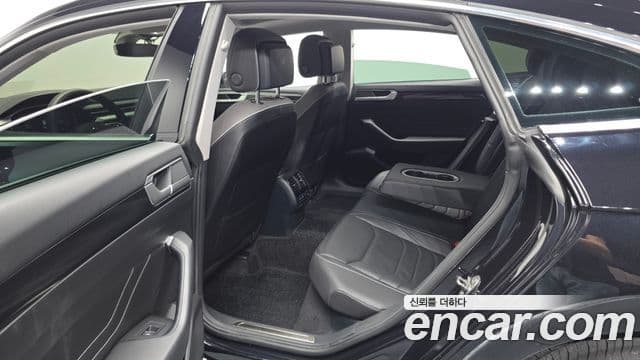 Volkswagen Arteon 2022 — ფოტო 13/31
