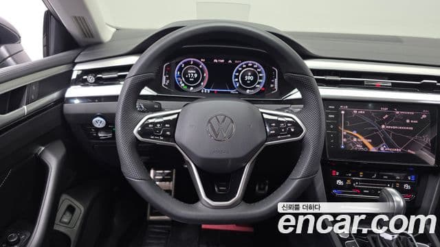Volkswagen Arteon 2022 — ფოტო 27/31