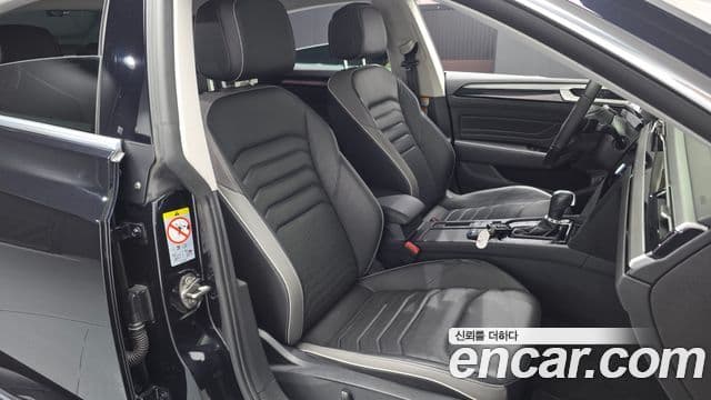Volkswagen Arteon 2022 — ფოტო 21/31