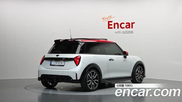 Mini Cooper S 2025 — Photo 17/20