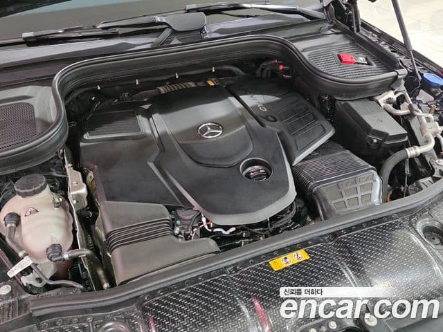 Mercedes-Benz GLE-Class 2023 — Photo 5/20