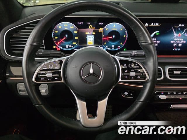 Mercedes-Benz GLE-Class 2023 — Photo 3/20