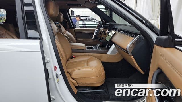 Land Rover Range Rover 2023 — Фото 11/20