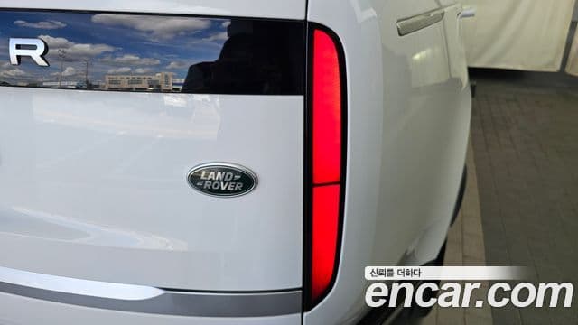 Land Rover Range Rover 2023 — Şəkil 36/41