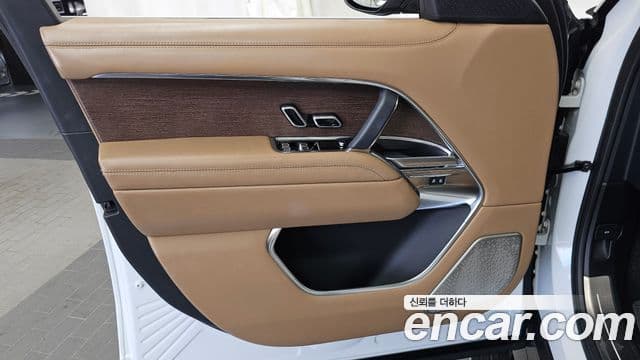 Land Rover Range Rover 2023 — Photo 5/41