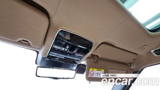 Land Rover Range Rover 2023 — Photo 14/41
