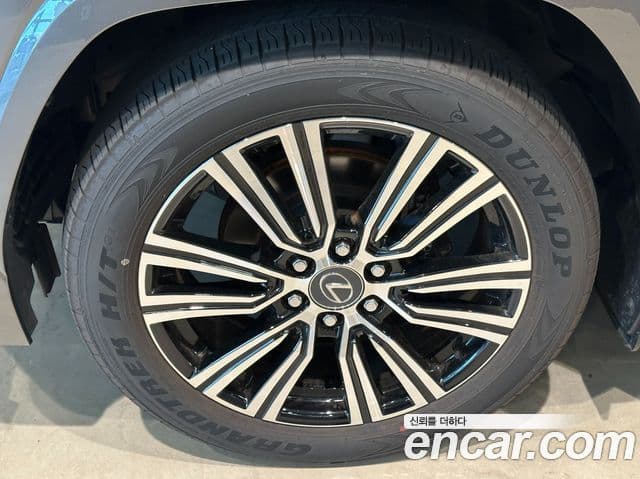 Lexus LX 2025 — Фото 18/20
