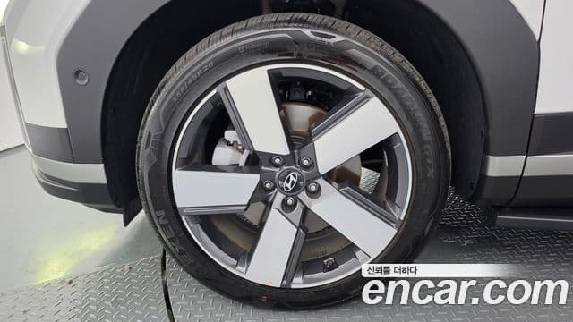 Hyundai Santa Fe 2025 — Photo 21/34