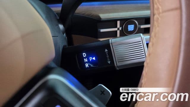 Hyundai Santa Fe 2025 — Photo 24/34