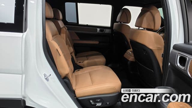 Hyundai Santa Fe 2025 — Photo 13/34