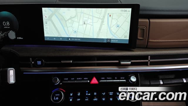 Hyundai Santa Fe 2025 — Photo 22/34