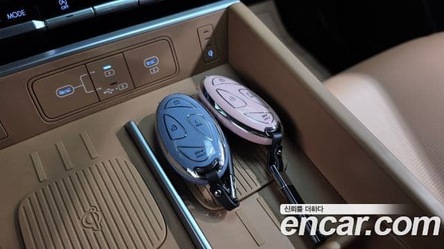 Hyundai Santa Fe 2025 — Photo 11/34