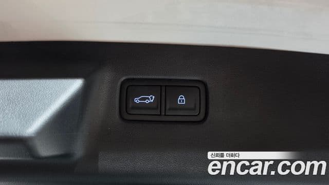 Hyundai Santa Fe 2025 — Photo 1/34