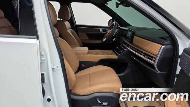 Hyundai Santa Fe 2025 — Photo 19/34