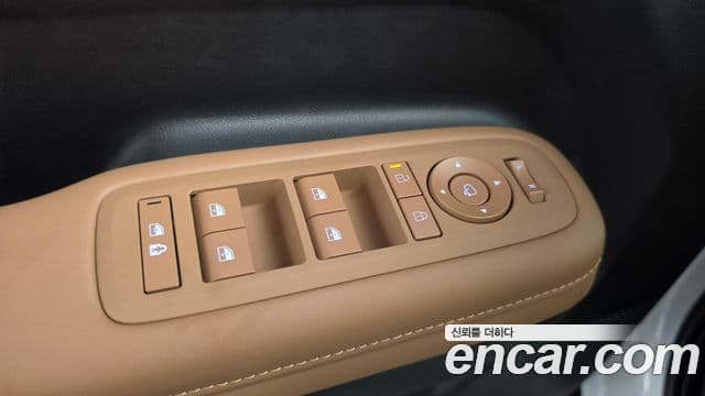 Hyundai Santa Fe 2025 — Photo 32/34