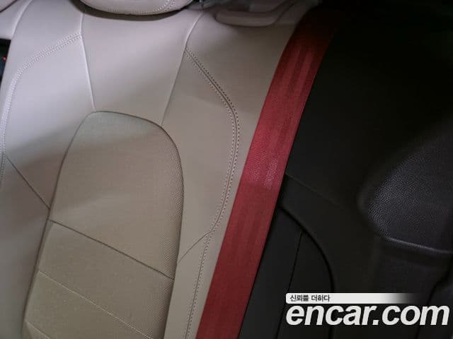 Porsche Macan EV 2025 — Şəkil 5/18