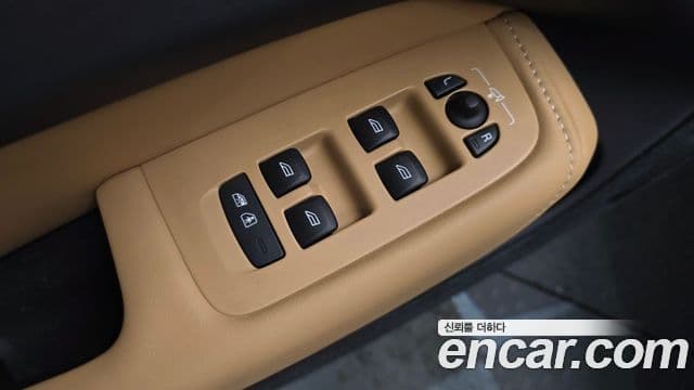 Volvo XC60 2020 — Şəkil 24/34