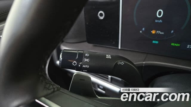 Hyundai Santa Fe 2023 — ფოტო 9/34