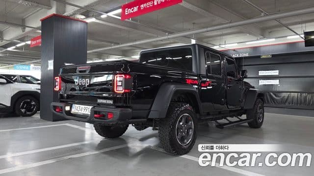 Jeep Gladiator 2023 — Şəkil 20/20