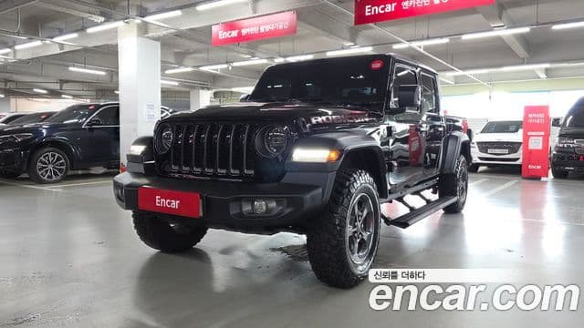Jeep Gladiator 2023 — Şəkil 8/20