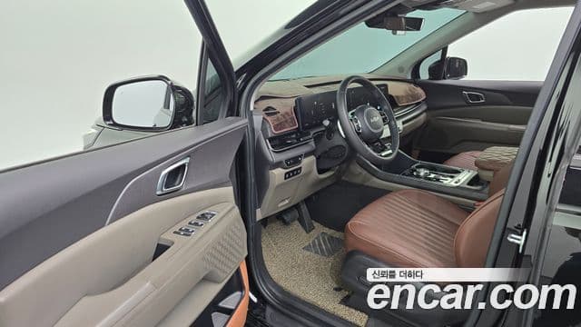 Kia Carnival 2023 — Фото 10/20