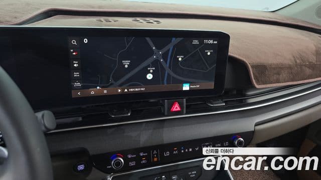 Kia Carnival 2023 — Фото 12/20