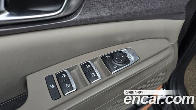 Kia Carnival 2023 — Şəkil 11/32