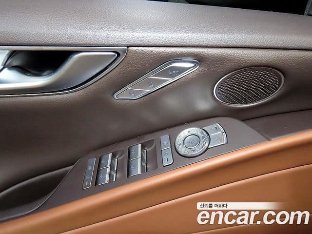 Genesis G80 2022 — Photo 12/20