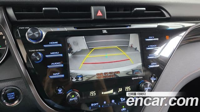 Toyota Camry 2019 — Фото 15/20