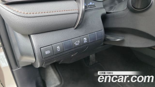 Toyota Camry 2019 — Фото 19/20