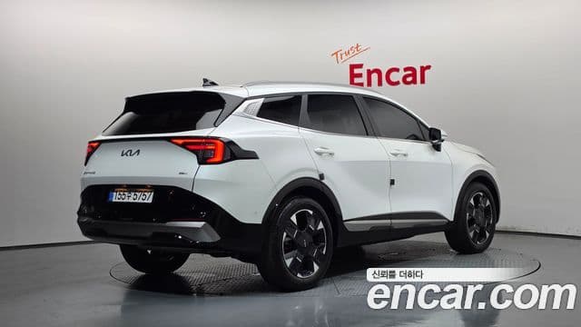 Kia Sportage 2025 — Фото 1/20