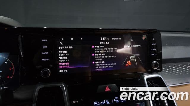 Kia Sorento 2021 — Фото 16/20